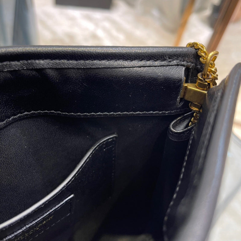 Amelia - YSL Bag - 3755