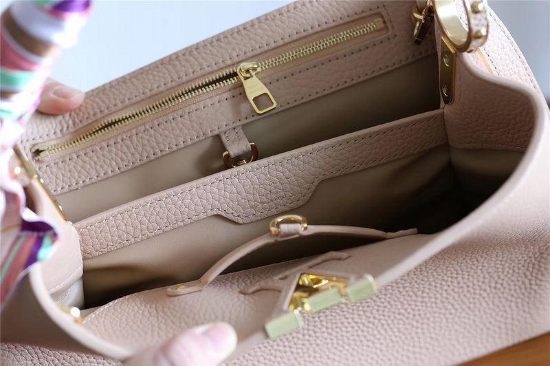 Fan Fashion Lu-Vi bags - 8377