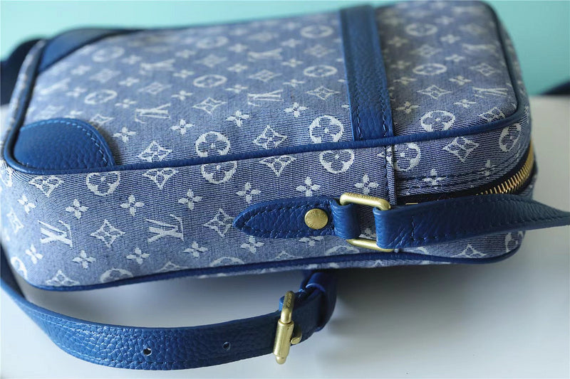 Fan Fashion Lu-Vi bags - 9900