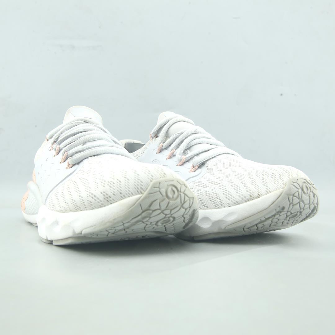 UNDER ARMOUR VANTAGE