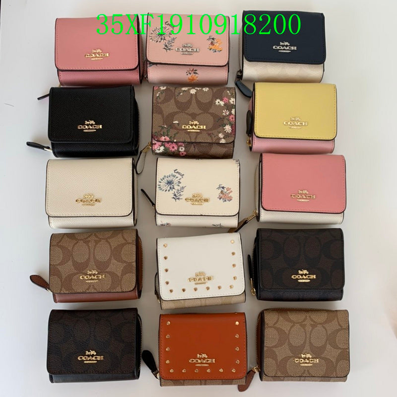 Amelia - CAH Wallet - 070