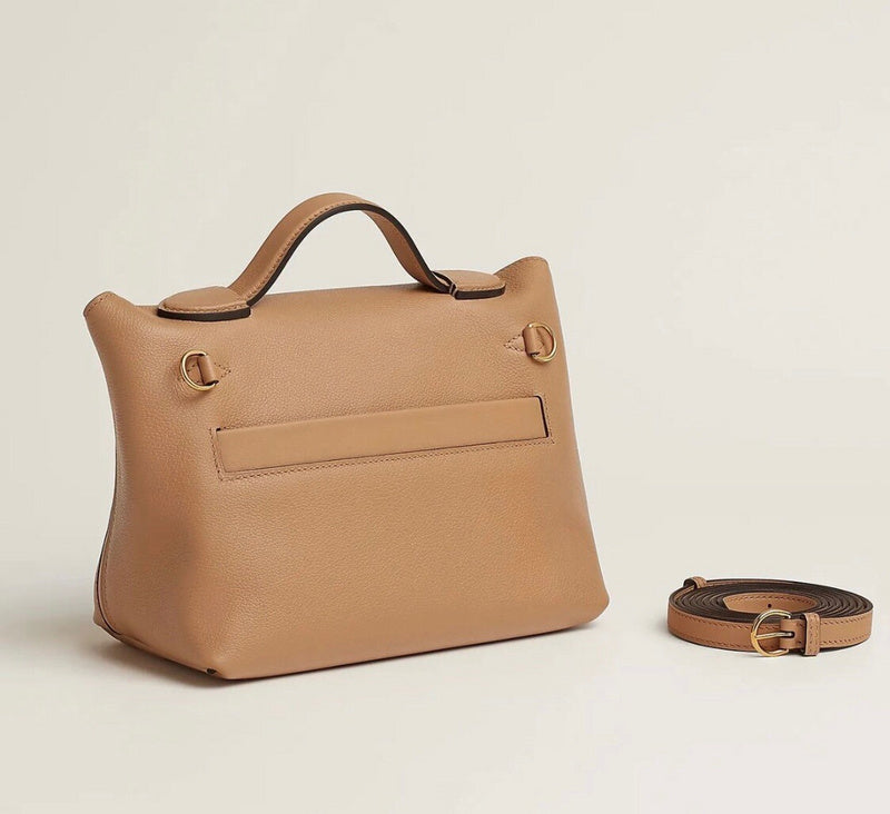 Amelia - HMS Bags - 1676
