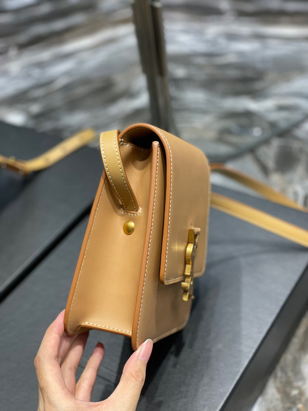 Amelia - YSL Bag - 3912