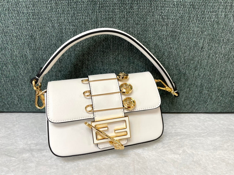 Amelia's Bag Gallery - VAR Bags - 225