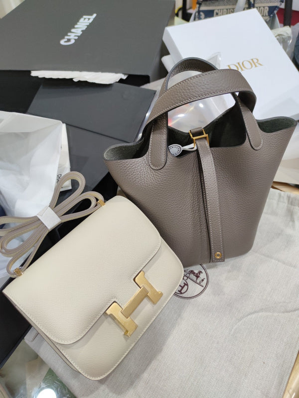 Amelia - HMS Bags - 1780