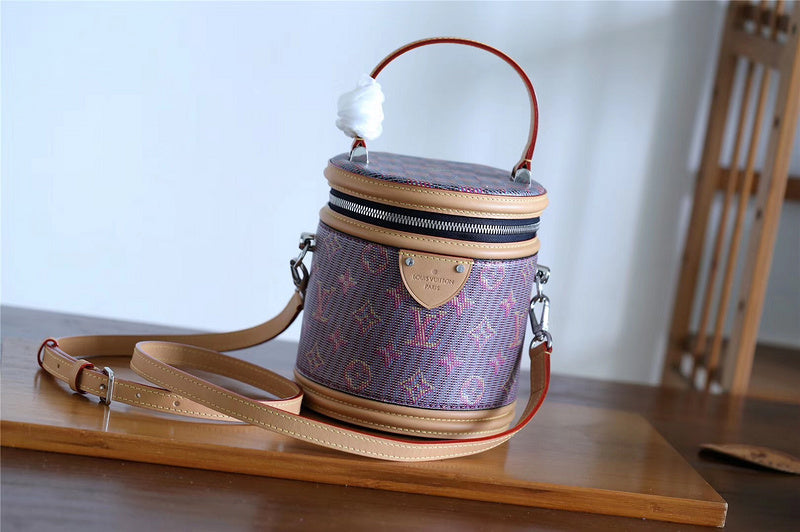 Fan Fashion Lu-Vi bags - 8621