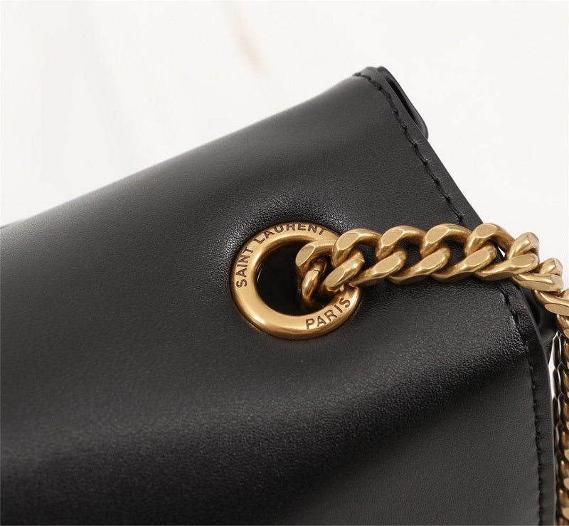 Amelia - YSL Bag - 2871