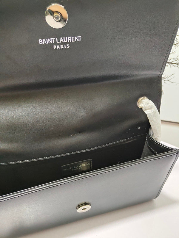 Amelia - YSL Bag - 3545
