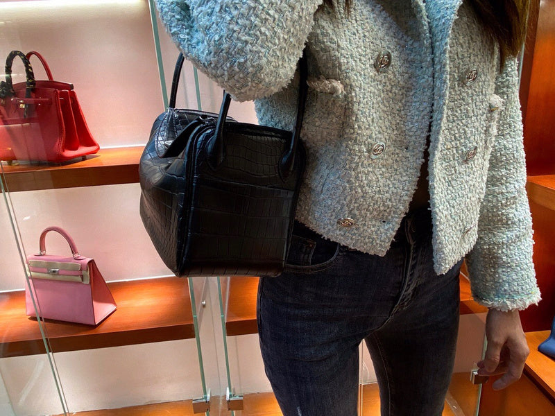 Amelia - HMS Bags - 1607