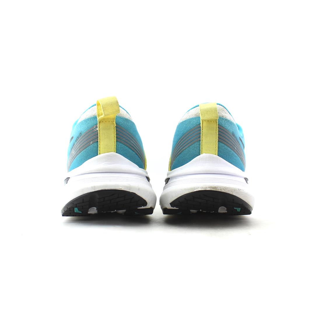 DIADORA  MYTHOS BLUSHIELD VOLO