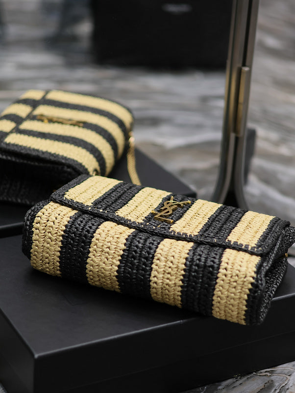 Amelia - YSL Bag - 1813