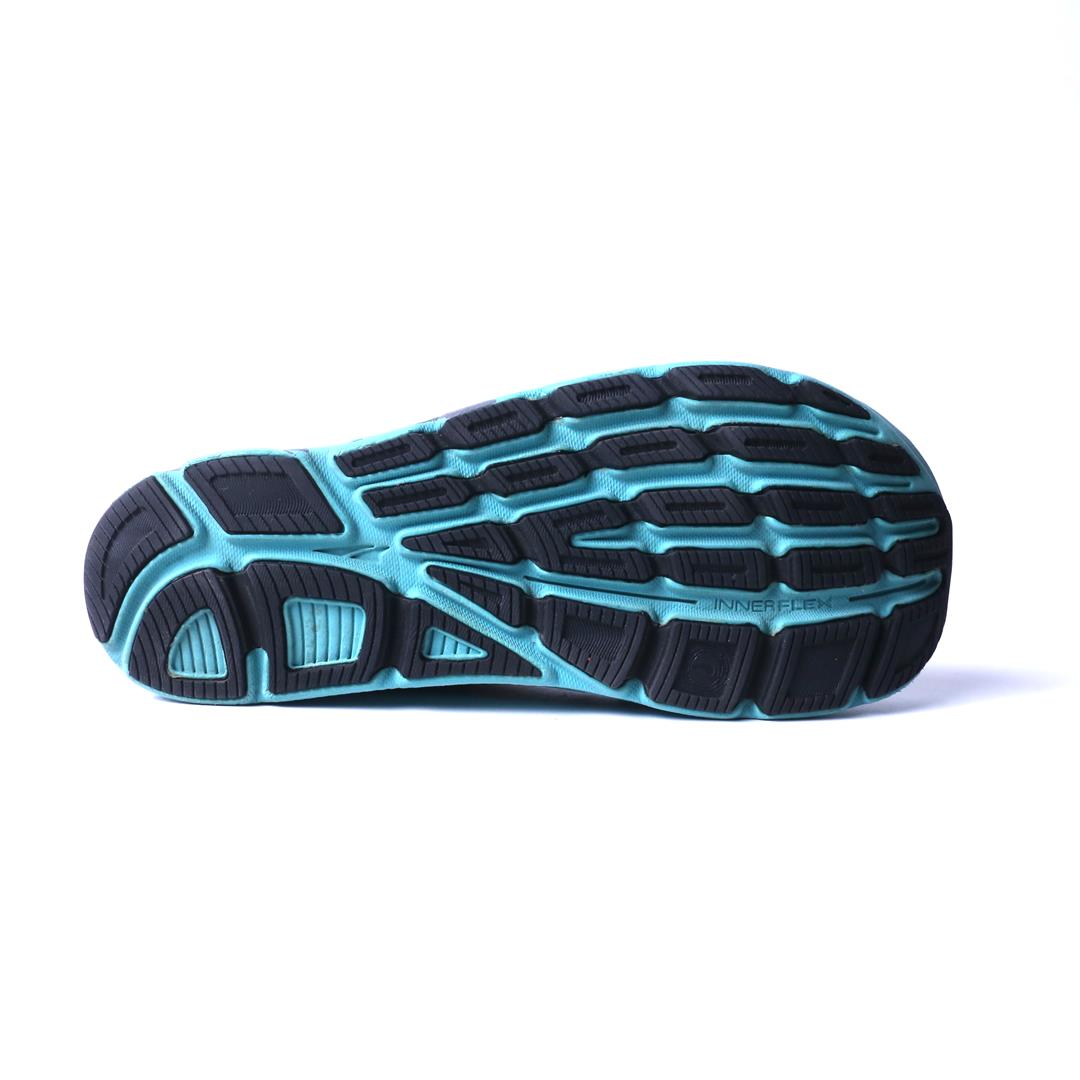 ALTRA TORIN 4