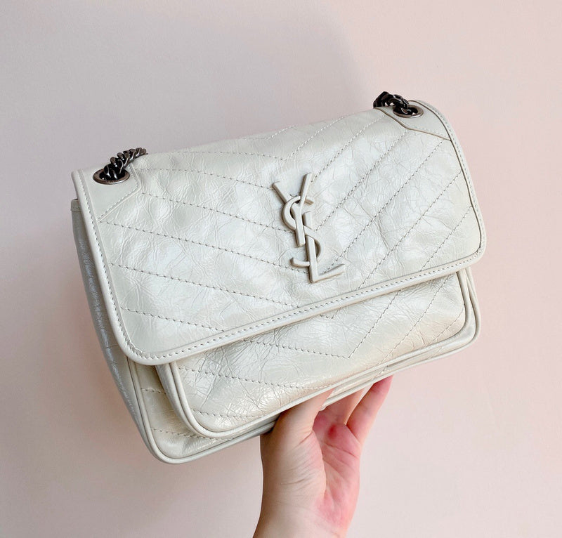Amelia - YSL Bag - 3731