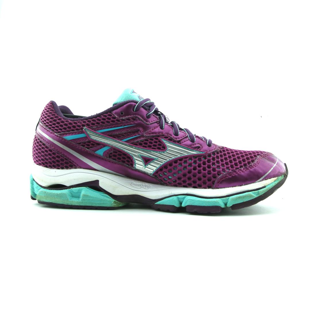MIZUNO WAVE ENIGMA 3