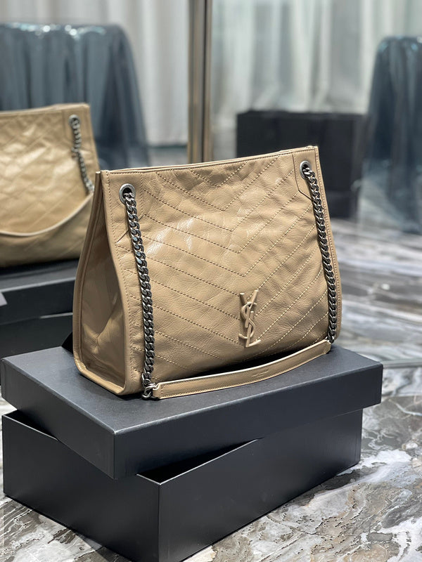 Amelia - YSL Bag - 3949