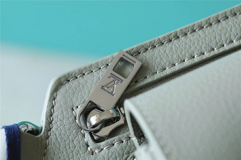 Fan Fashion Lu-Vi bags - 9983