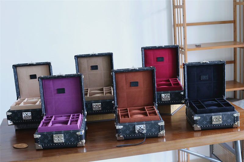 Fan Fashion Lu-Vi bags - 9543