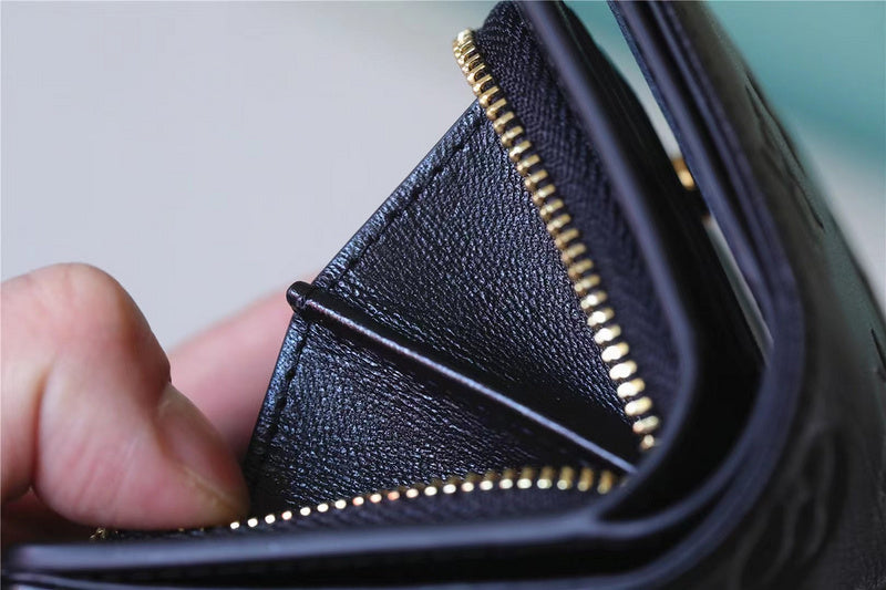 Fan Fashion Lu-Vi bags - 8801
