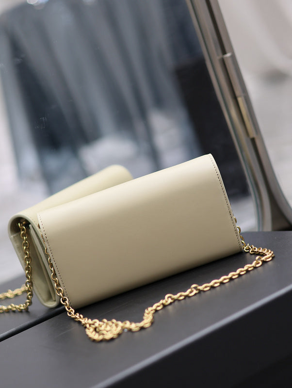 Amelia - YSL Bag - 2507