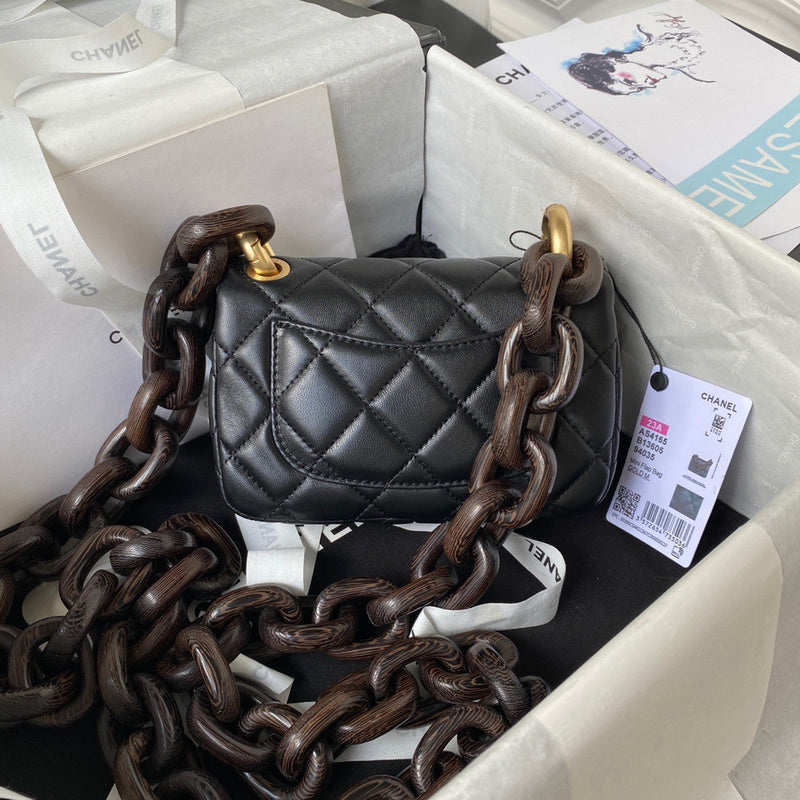 Wellow Bags - Chanel - Bags  - 251