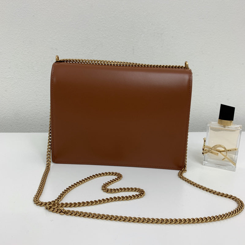 Amelia - YSL Bag - 3820