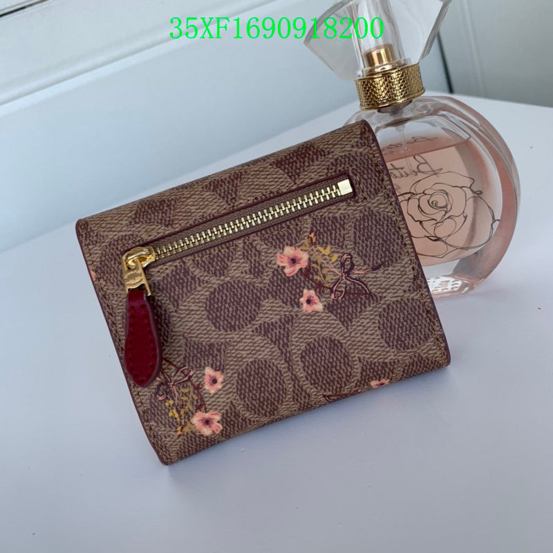 Amelia - CAH Wallet - 089