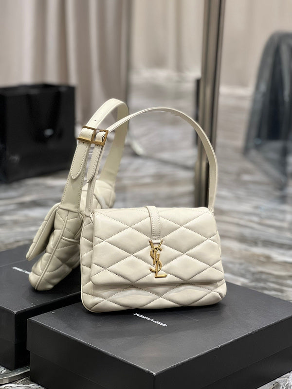 Amelia - YSL Bag - 2473