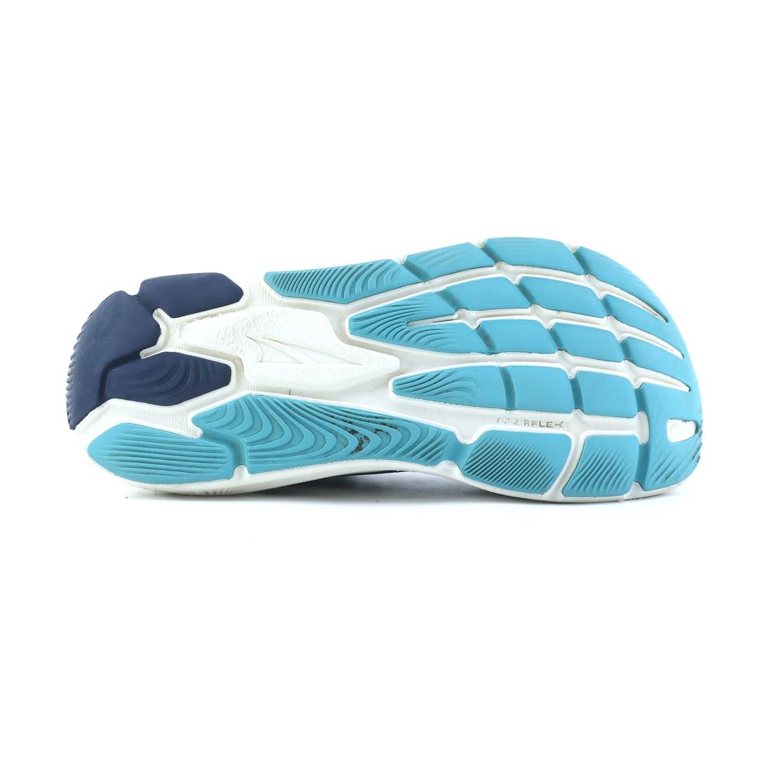 ALTRA PARADIGM 6