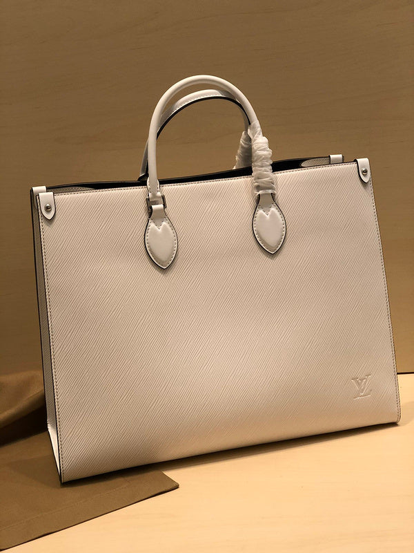 Fan Fashion Lu-Vi bags - 17777