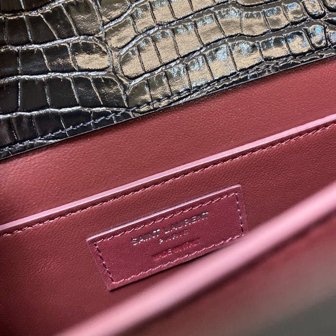 Amelia - YSL Bag - 3745