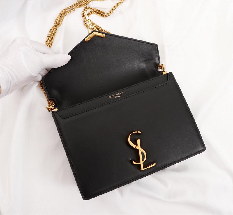 Amelia - YSL Bag - 2828