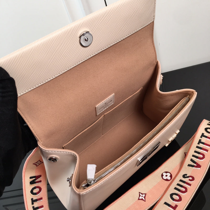 Fan Fashion Lu-Vi bags - 17240