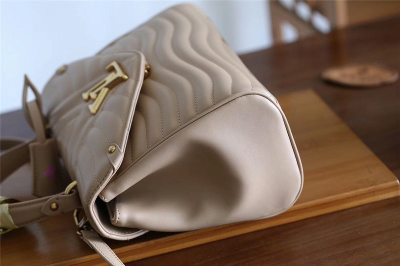 Fan Fashion Lu-Vi bags - 8583