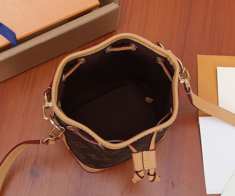 Fan Fashion Lu-Vi Bags - 16805