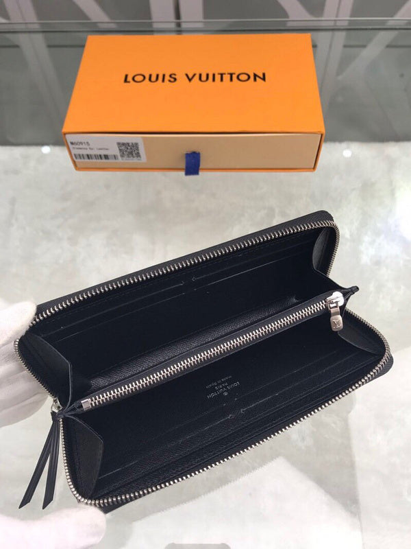 Fan Fashion Lu-Vi bags - 9011