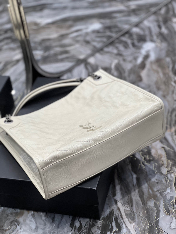 Amelia - YSL Bag - 1240