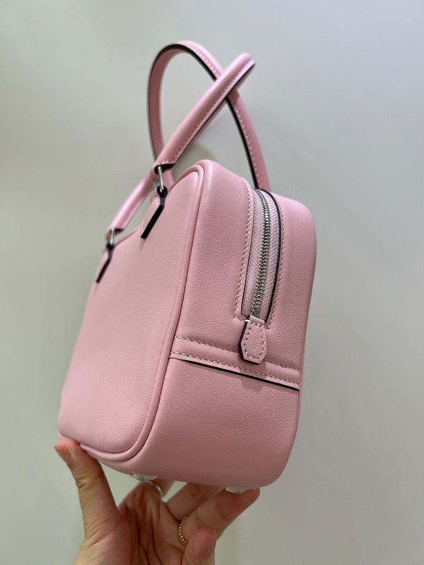 Amelia - HMS Bags - 1670