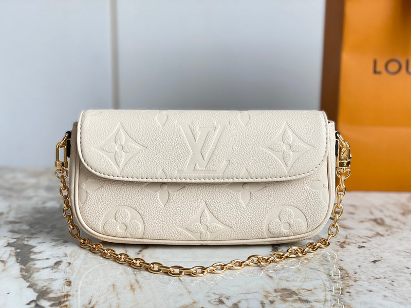 Amelia's Bag Gallery - LOV Bags - 942
