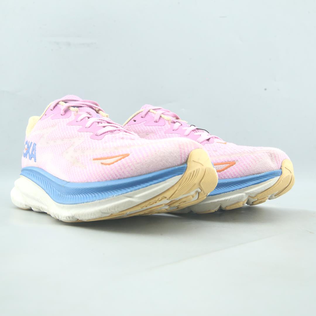 HOKA ONE ONE CLIFTON 9