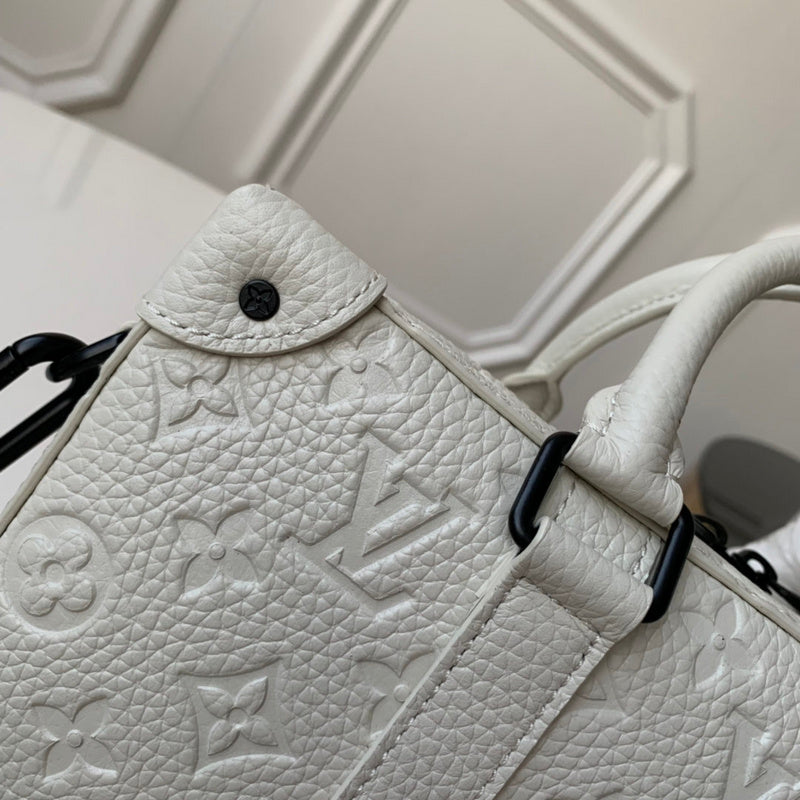 Fan Fashion Lu-Vi bags - 17819