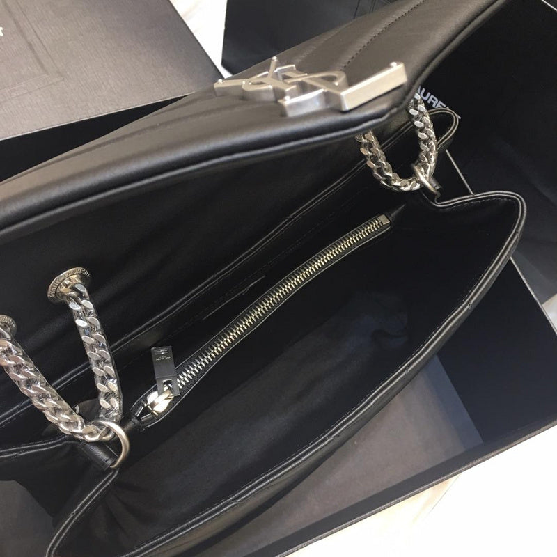 Amelia - YSL Bag - 2757