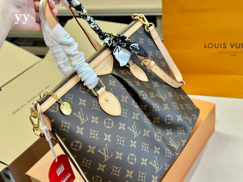 Amelia - LV Bags - 15000