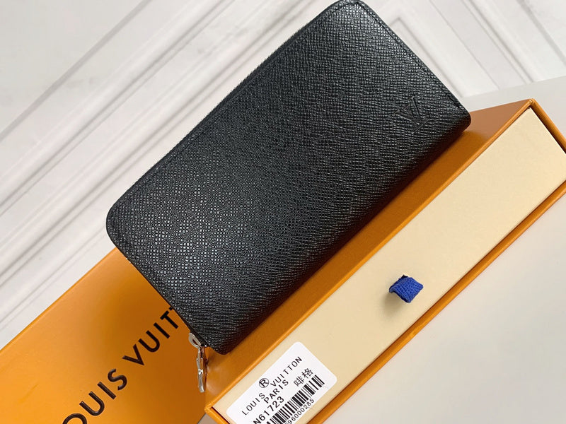 Amelia- LOV  Luxury  Wallets - 716