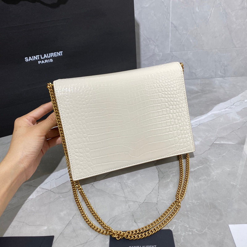 Amelia - YSL Bag - 4060