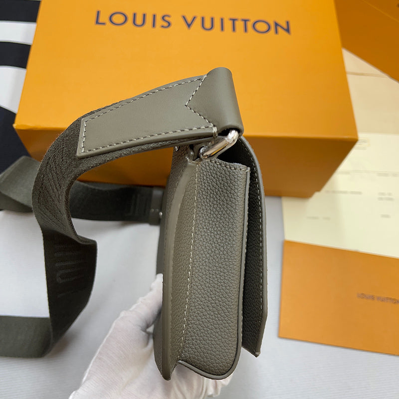 Fan Fashion Lu-Vi bags - 9986