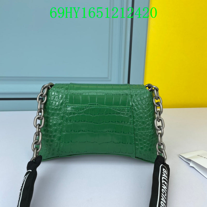 Amelia - BGA Bags - 1957