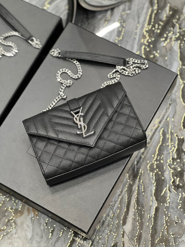 Amelia - YSL Bag - 1907