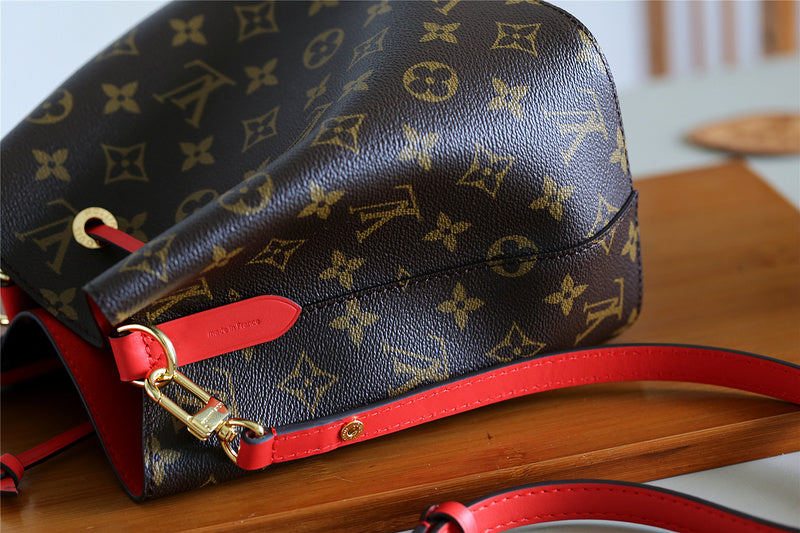 Fan Fashion Lu-Vi bags - 8575