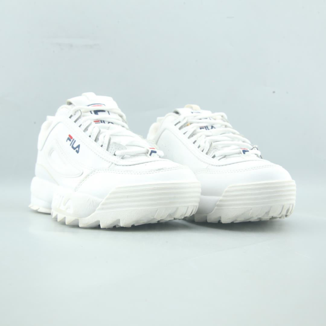 FILA .