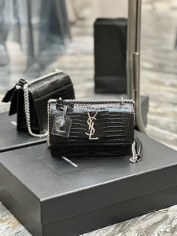 Amelia - YSL Bag - 1975